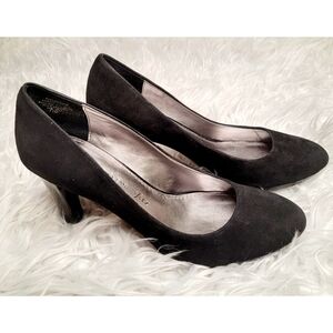 Anne Klein Suede Pumps 7.5